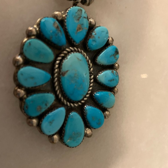 Navajo Native American necklace - not signed but guaranteed SS and turquoise. - Picture 3 of 7